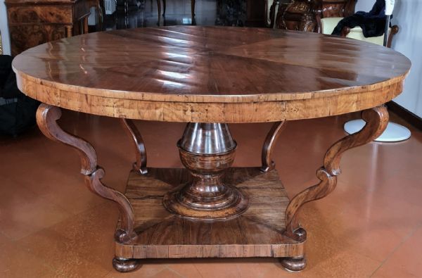Genoese gueridon table from the 19th century