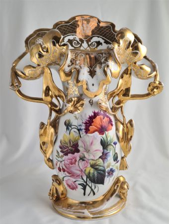 Par de vasos do século XIX. Manufatura Napolitana.