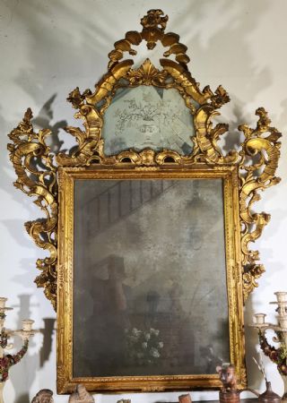 Specchiera veneta del XVIII secolo. 