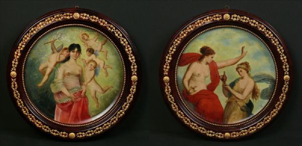 12. Pendant di piatti in porcellana, con scene  mitologiche. Epoca e stile I Impero, 1805-15. 
