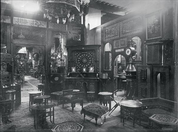 http://www.mimarlikmuzesi.org/koleksiyon/imajlar/41/furniture_Giuseppe_Parvis_showroom(02)B.jpg