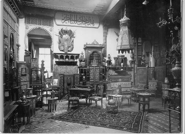 http://www.mimarlikmuzesi.org/koleksiyon/imajlar/41/furniture_Giuseppe_Parvis_showroom(01)B.jpg